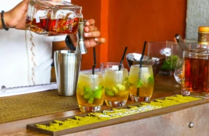 Lire la suite à propos de l’article Cocktails à Bordeaux : où les savourer